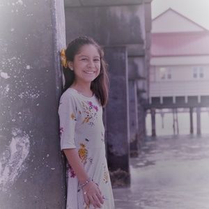 Meet your Posher, Julia